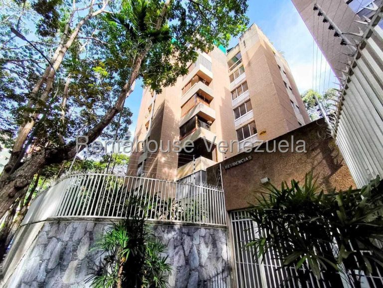 Apartamento duplex para remodelar en Las Esmeraldas