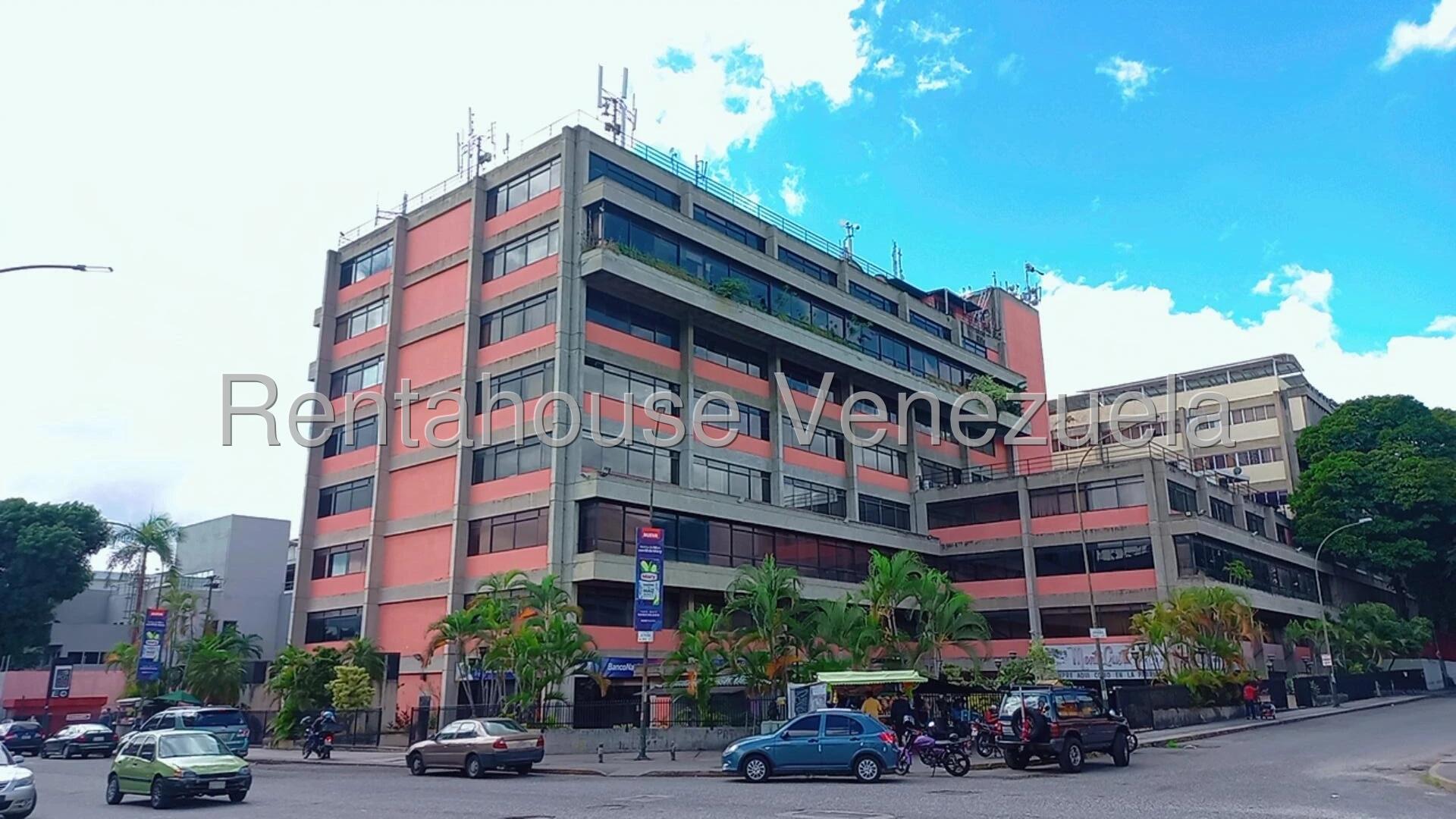 Comercial a pie de calle, 573 m² Los Cortijos de Lourdes