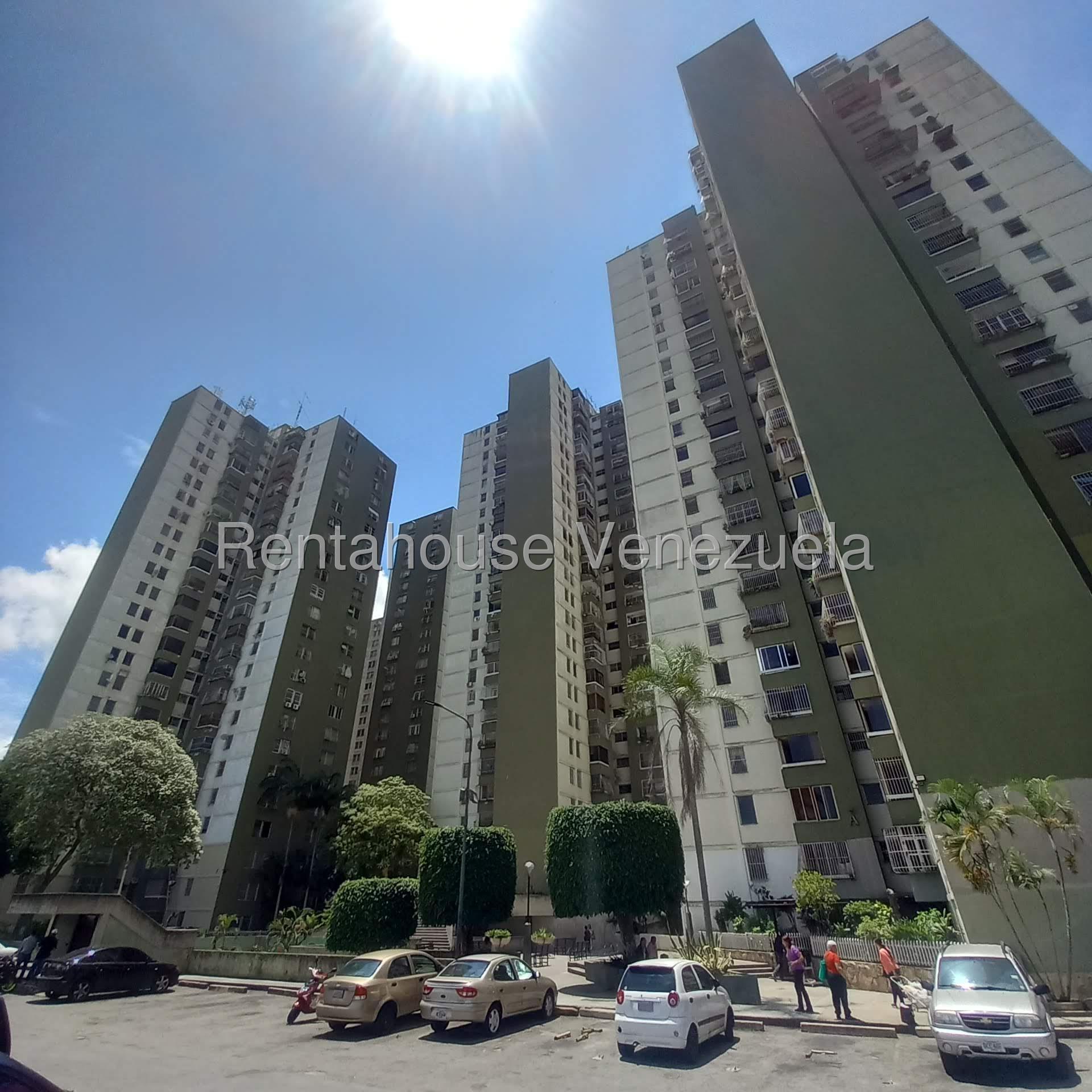 Apartamento remodelado con vista en Los Samanes