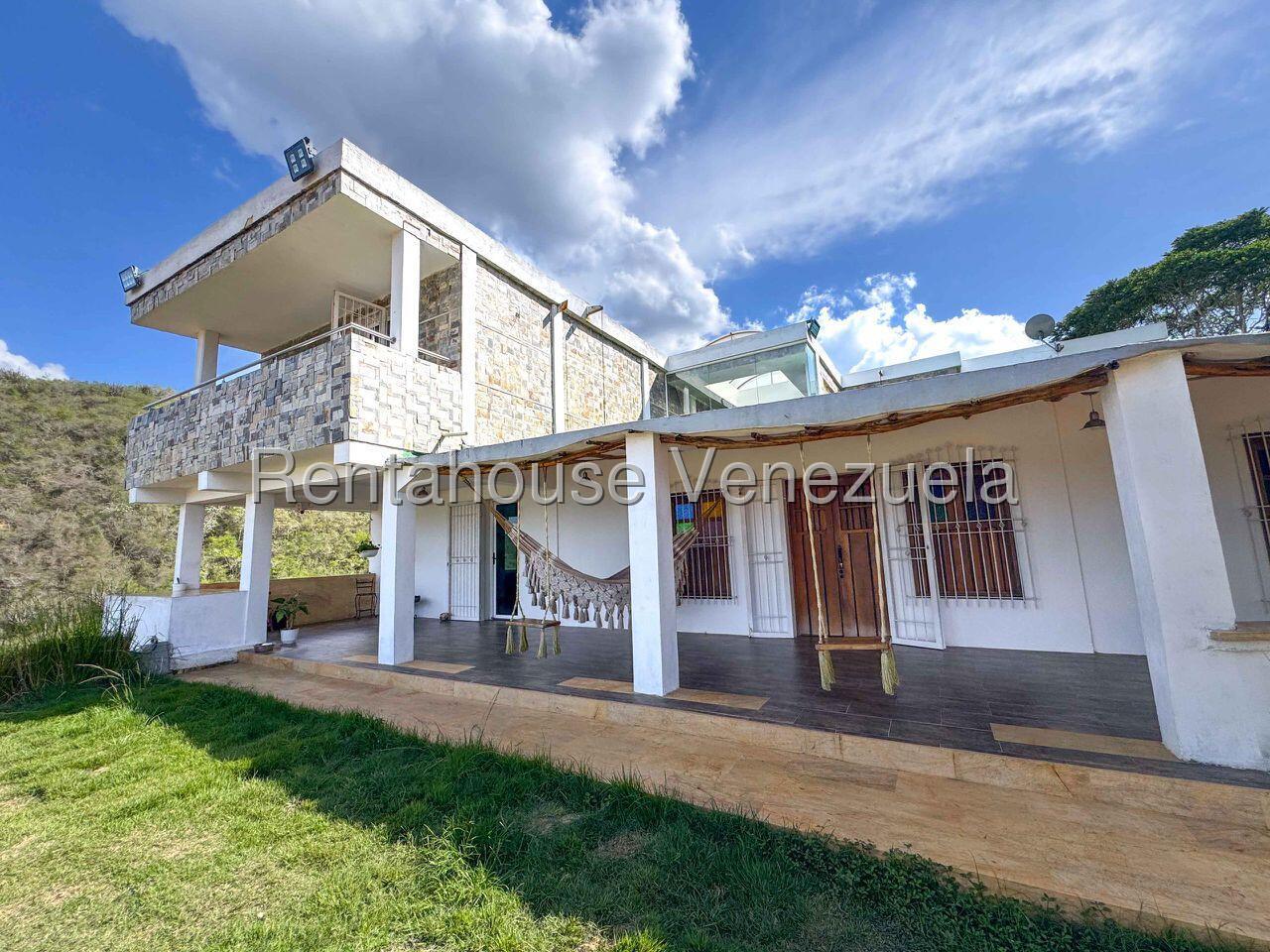 Casa duplex amoblada con vista 360° en El Manzano