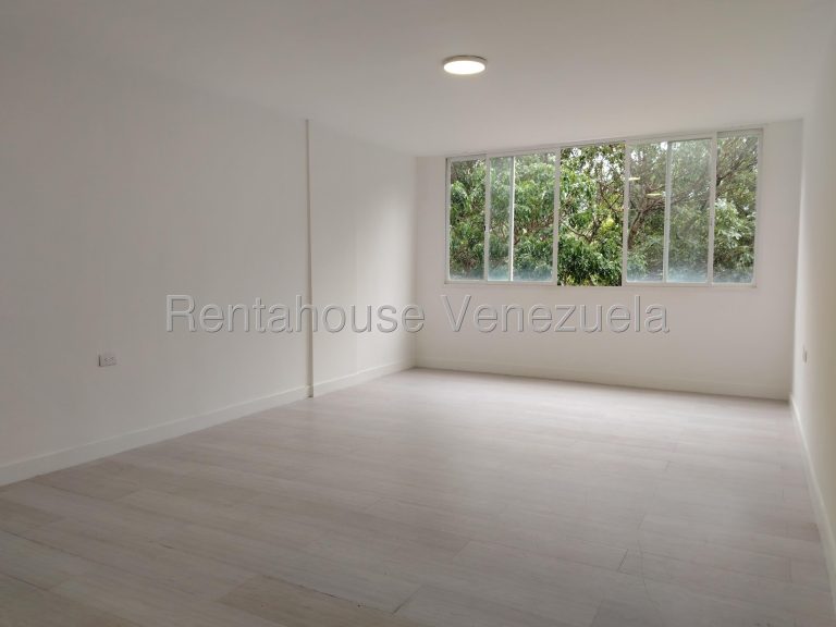 Comercial espaciosa con vista, Altamira