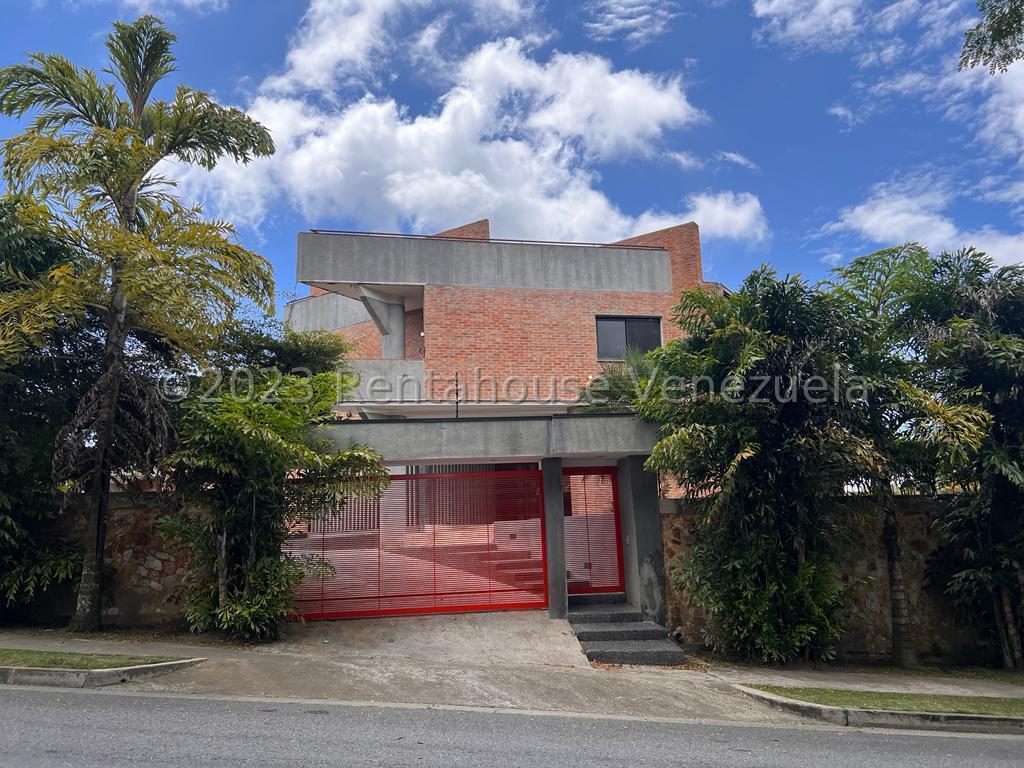 Casa de múltiples niveles con 7 habitaciones en Loma Linda