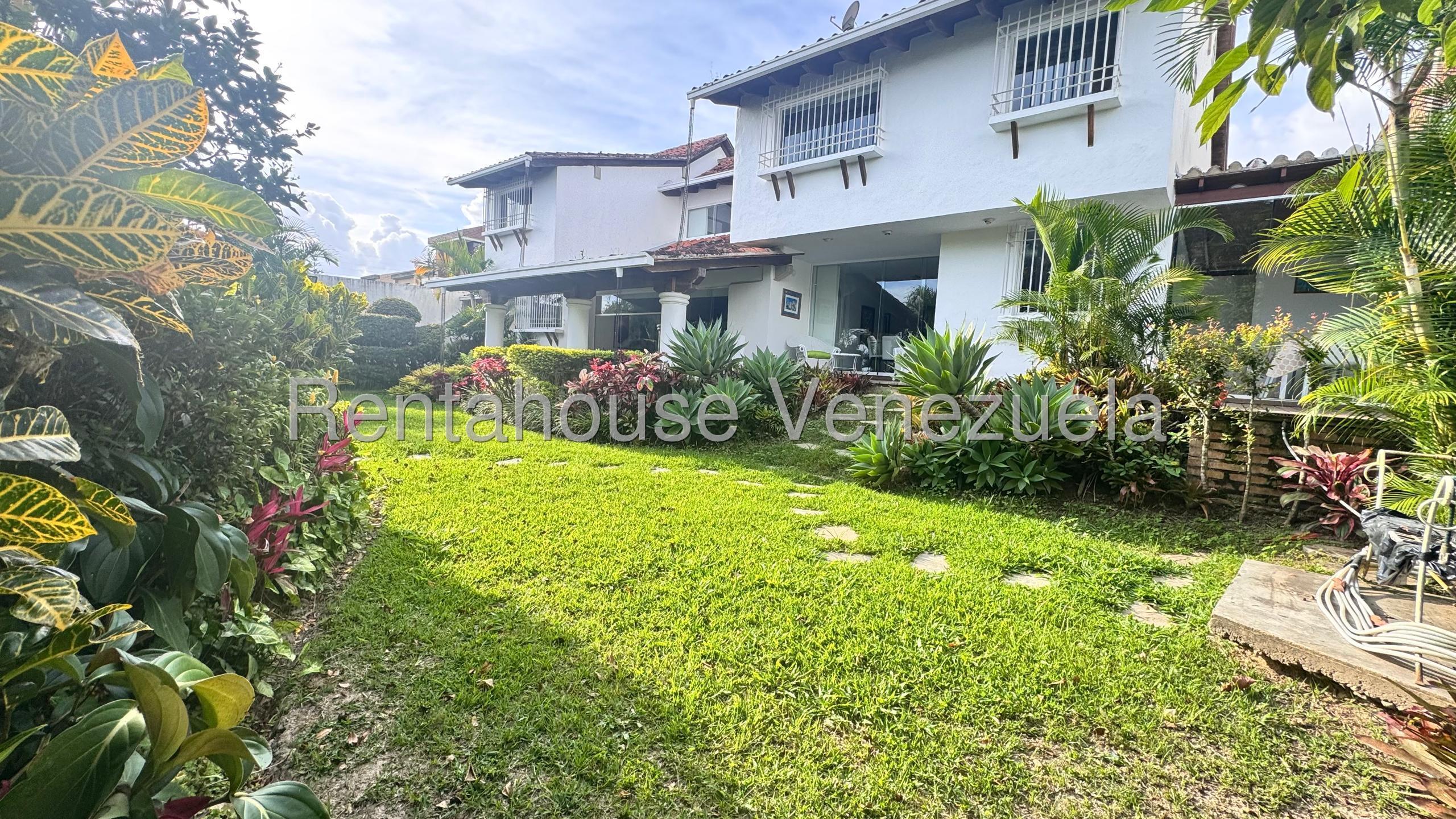 Casa colonial moderna 4 hab en Alto Hatillo