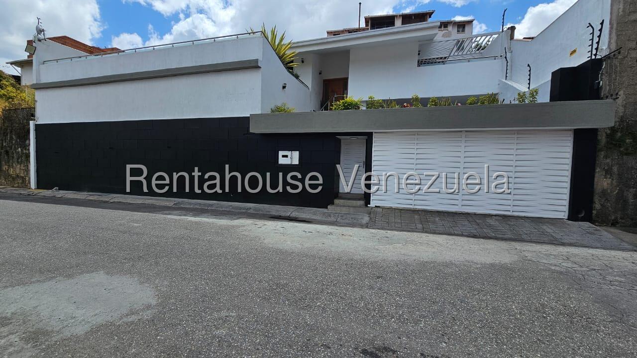 Casa dúplex con 4 suites en Lomas de La Trinidad