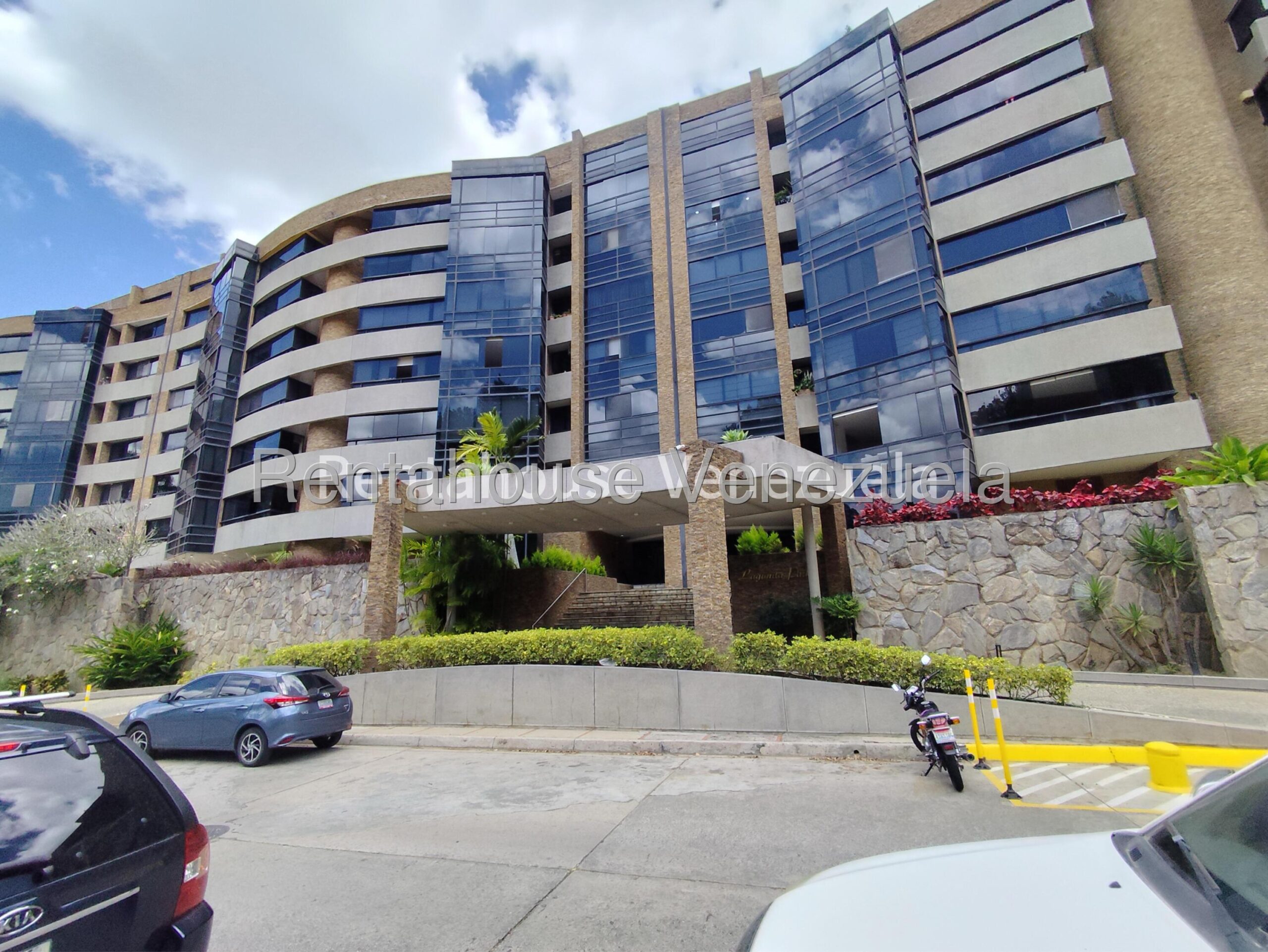 Apartamento 3 hab amplio con áreas comunes en Loma