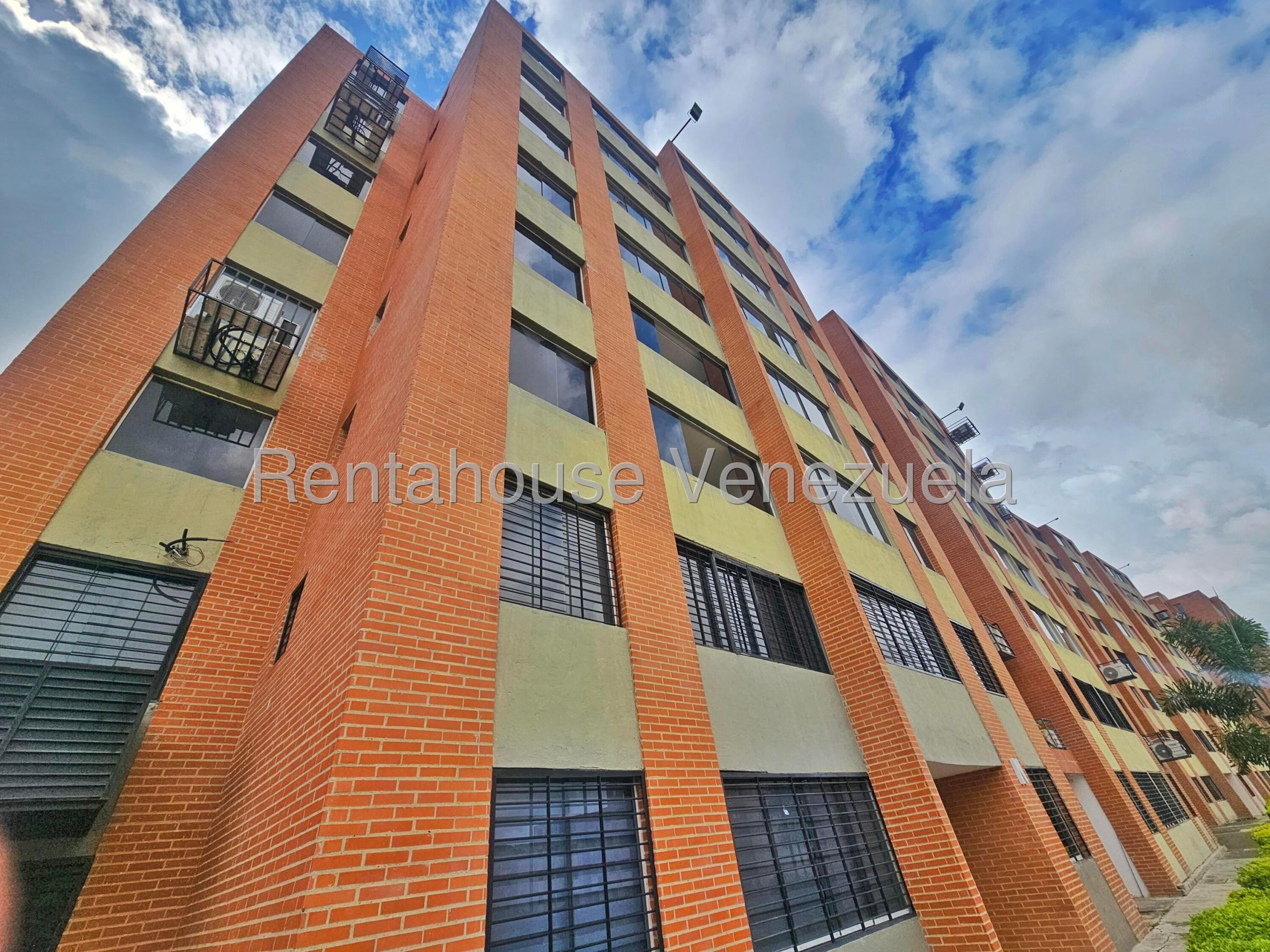 Venta Apartamento Estudio Tanque Vigilancia Los Naranjos Humboldt