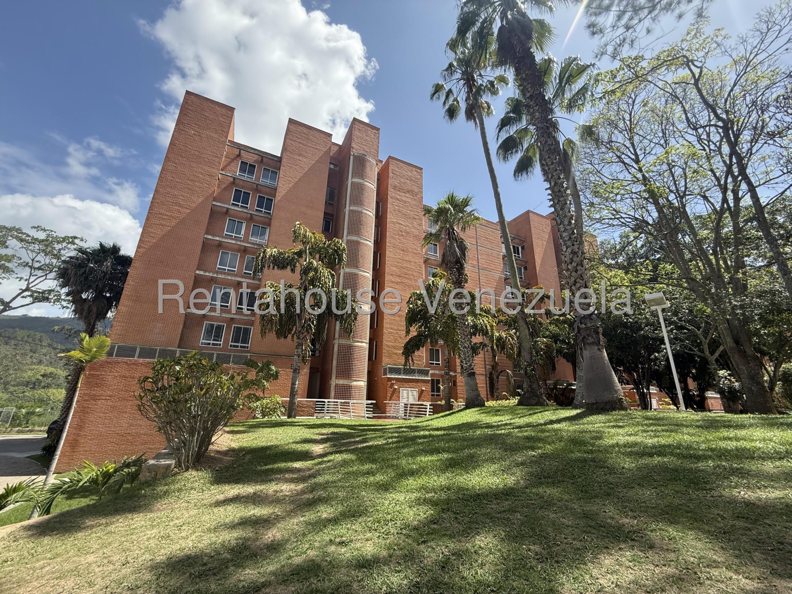 Apartamento 5 hab. con vista al Ávila en La Tahona