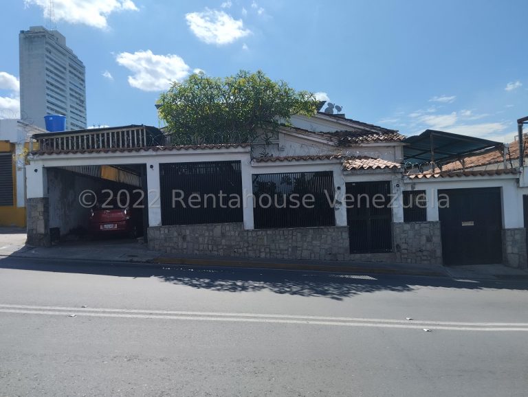 Casa de 8 habitaciones en Mariperez, ideal inversión
