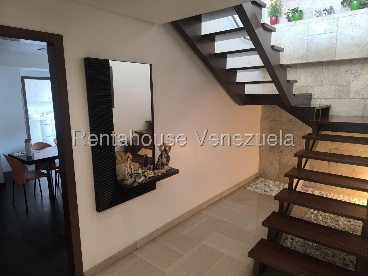 Apartamento 5 hab con vistas a Caracas en Lomas del Sol