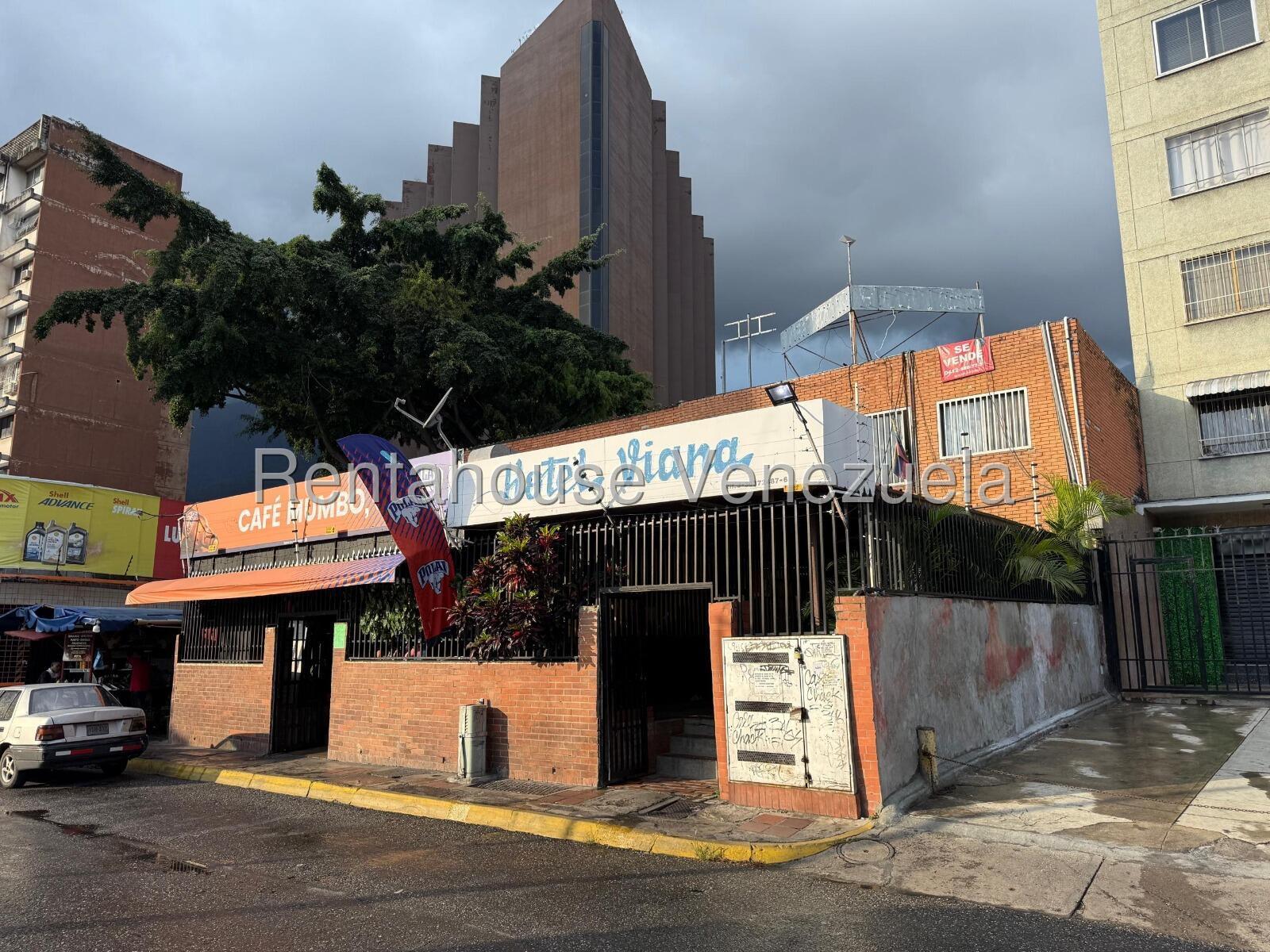 Comercial estratégico 1025 m² Los Dos Caminos