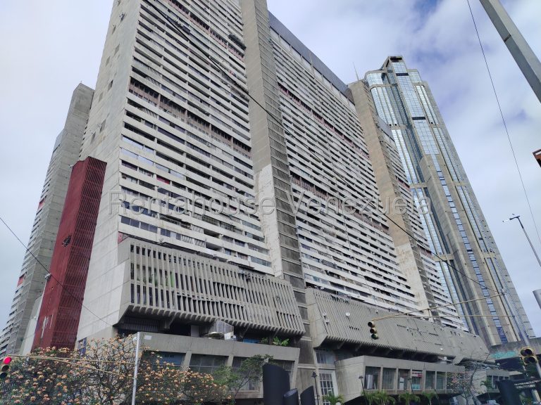 Apartamento en altura con vista a Ávila, Parque Central