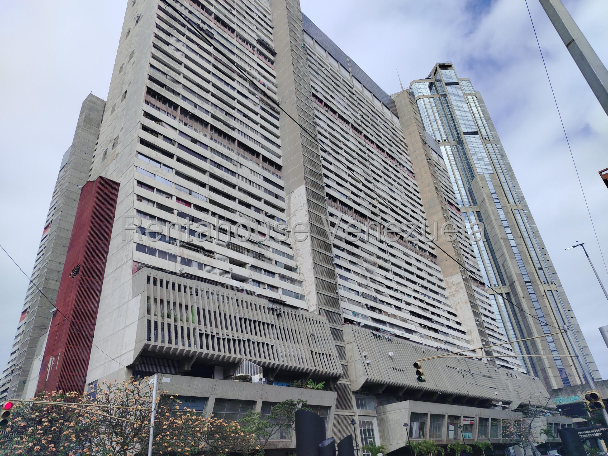 Apartamento en altura con vista a Ávila, Parque Central