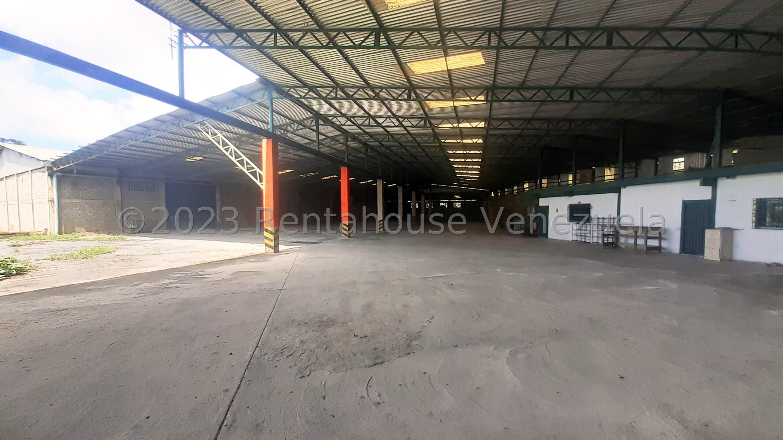 Galpón 7000 m² techados con maquinaria en Mariche