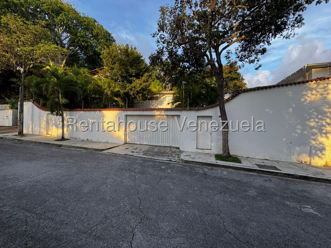 Venta Casa 3h 5b de diseño con vistas al Ávila en Altamira