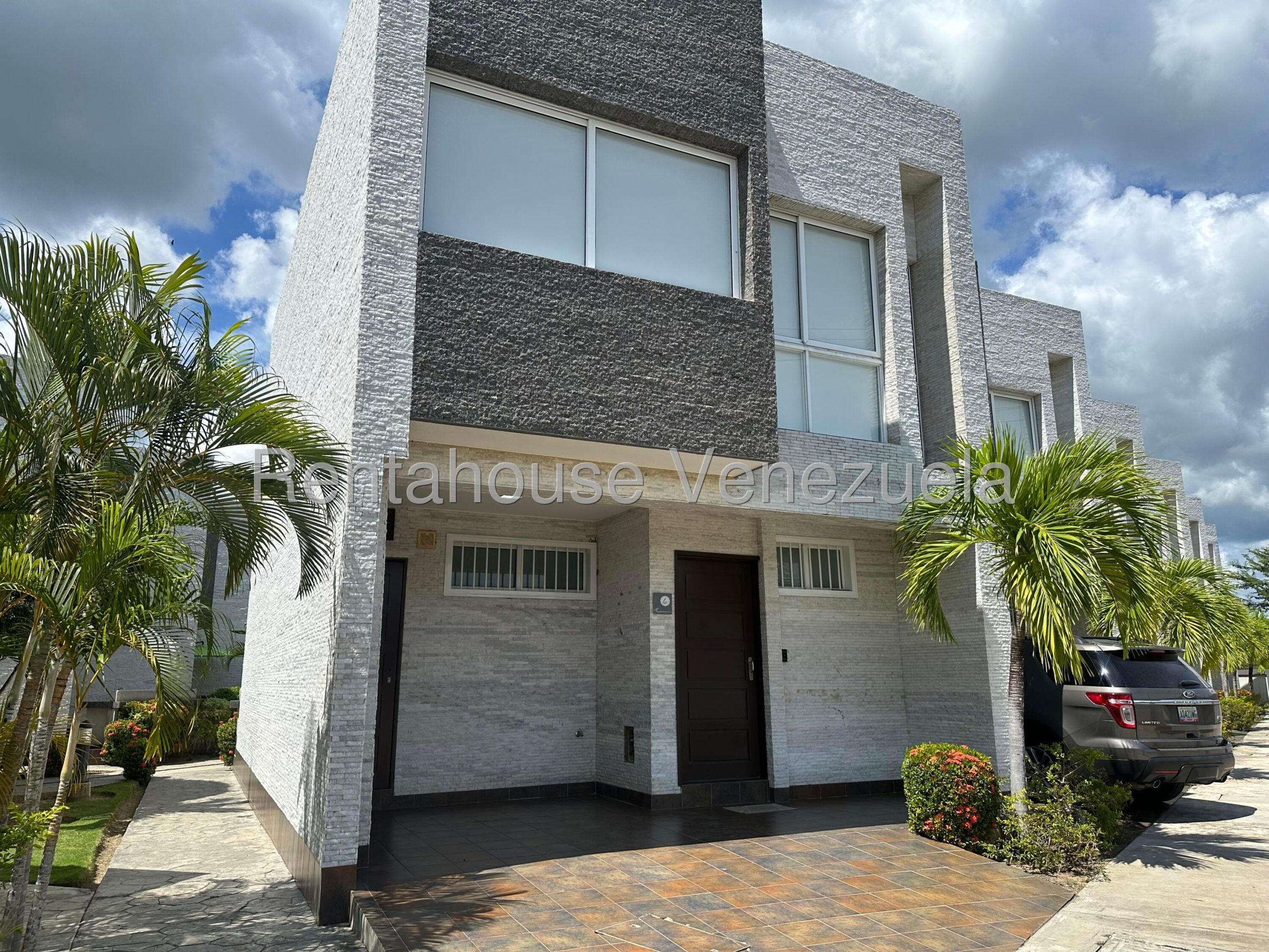 Townhouse 3 hab con terraza privada en Puerto Encantado