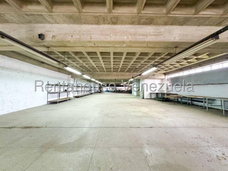 Galpón primer piso 1050 m² con aire acondicionado Guatire