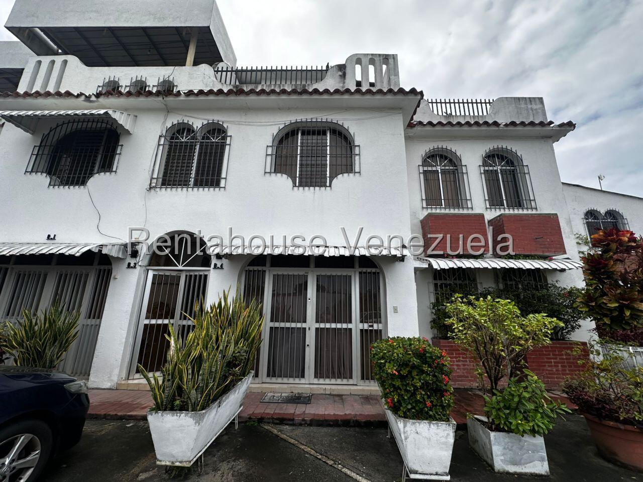 Penthouse espacioso de 180 m² con terraza en Mamanico