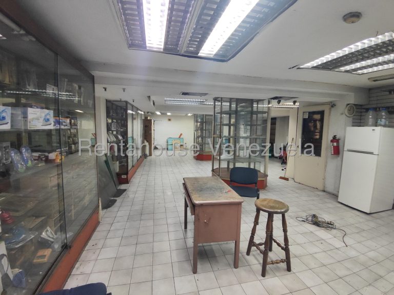 Propiedad multiusos de 4 niveles en Altagracia, Caracas