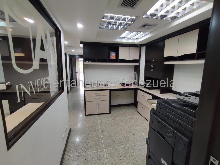 Oficina de 92 m² en Parroquia Santa Rosalia, Caracas