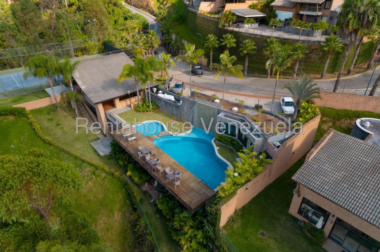 Duplex 3 hab con piscina y gym en La Hatillana