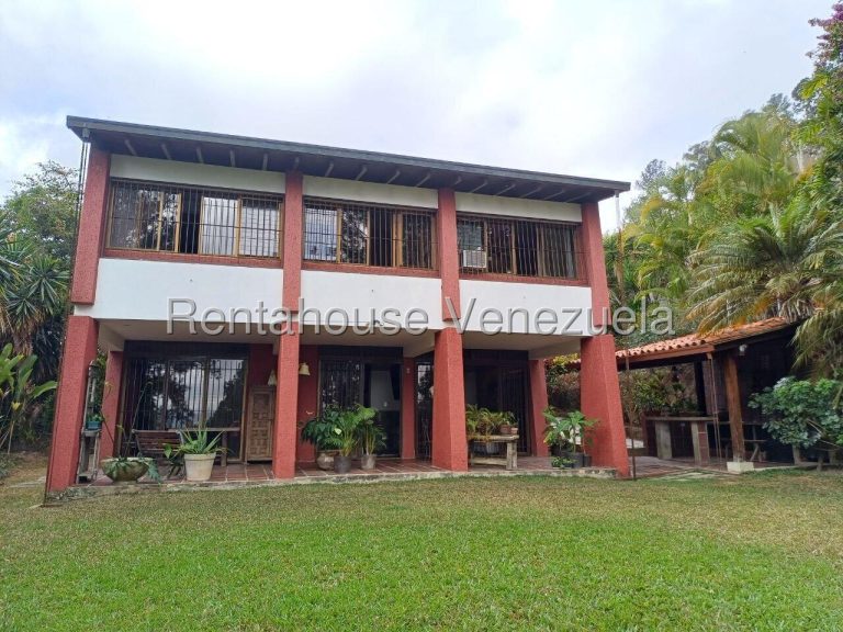 Casa La Lagunita Country Club