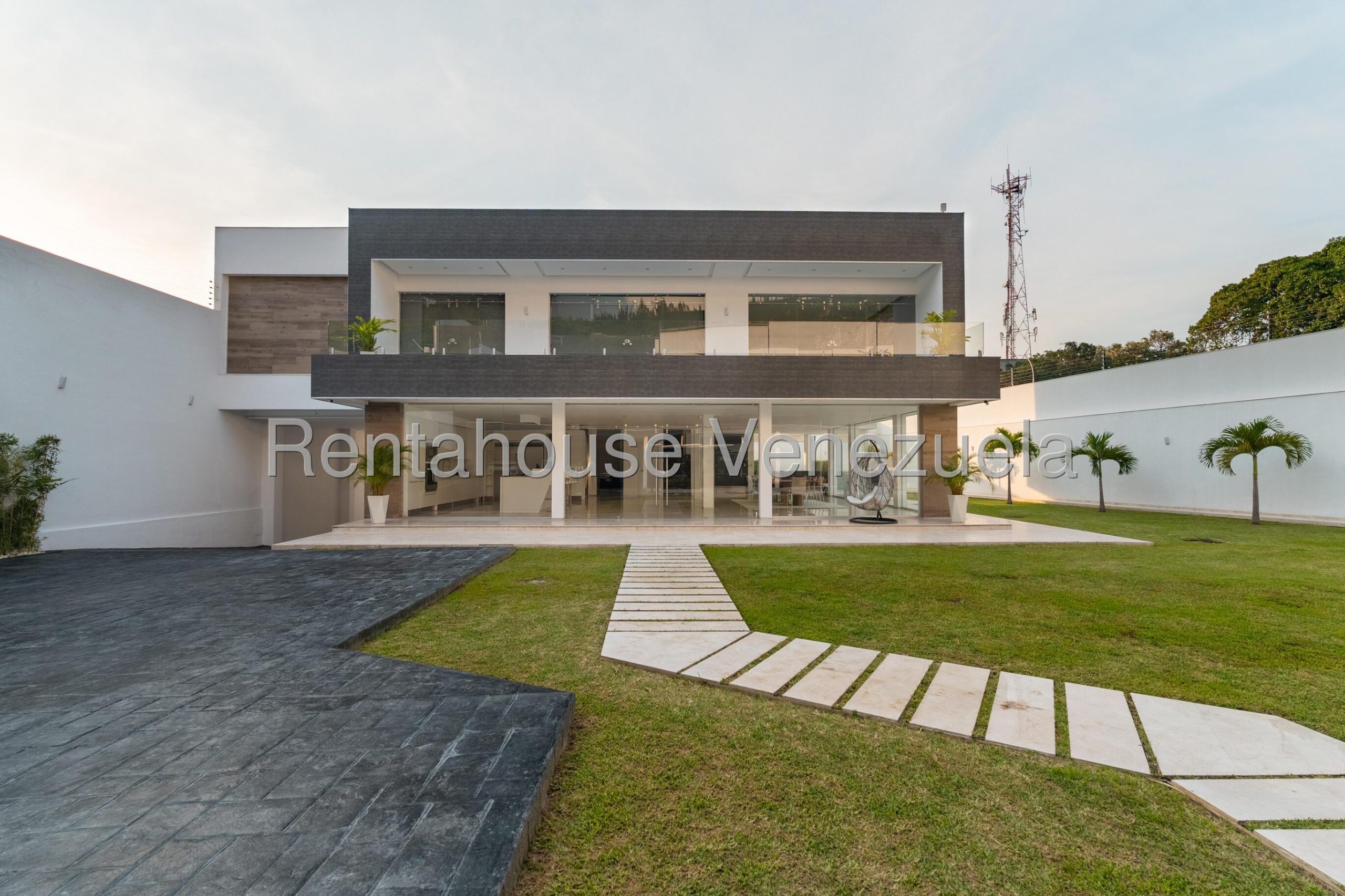 Casa duplex con piscina y vista al Ávila, Prados d
