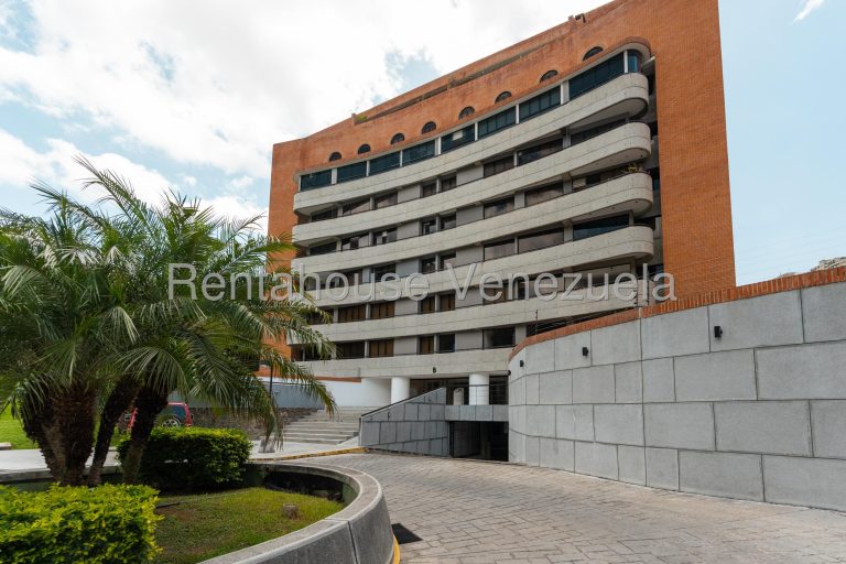Apartamento remodelado a estrenar con terraza en La Alameda