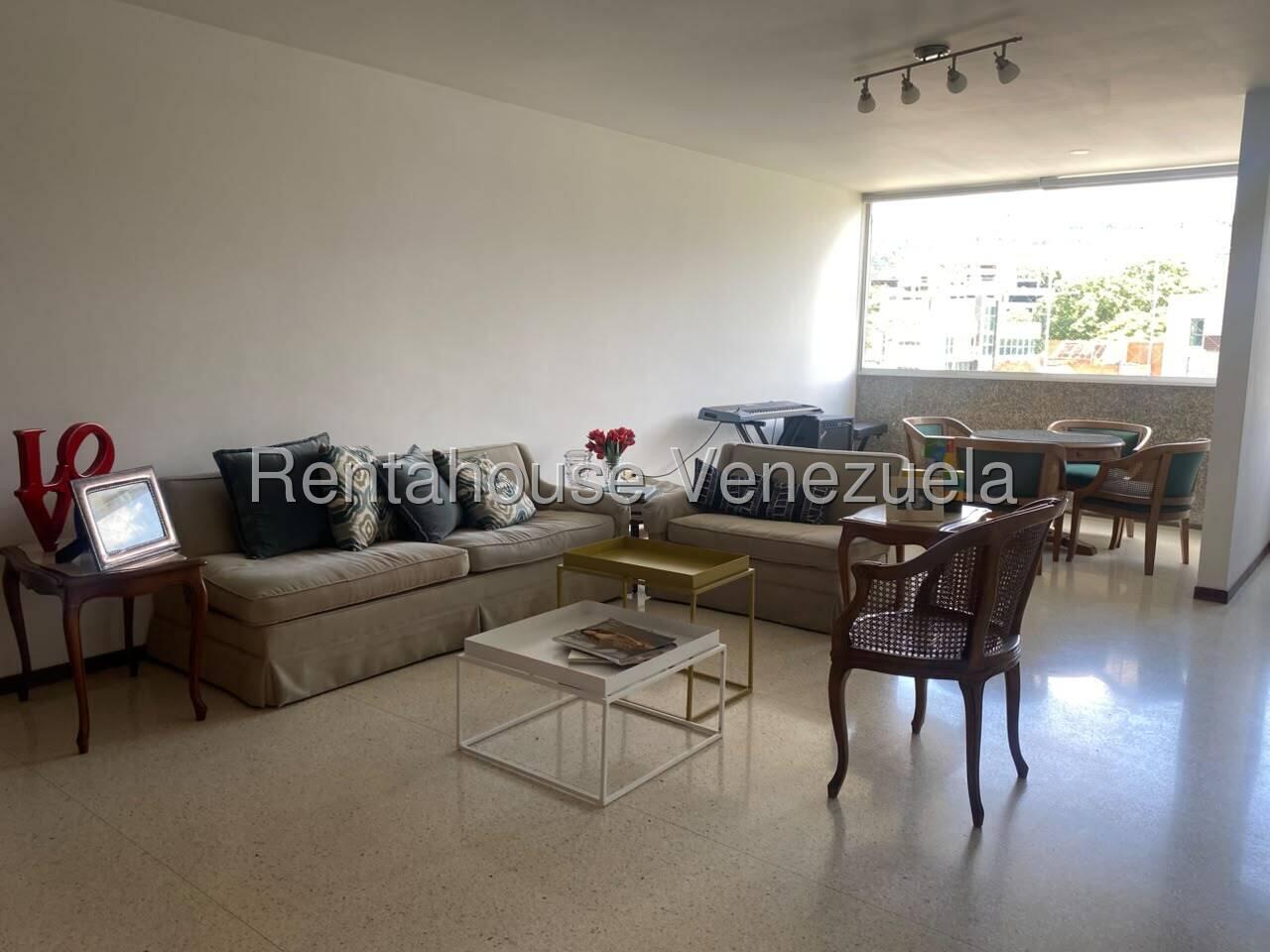 Apartamento Espacioso Remodelado tres habitaciones