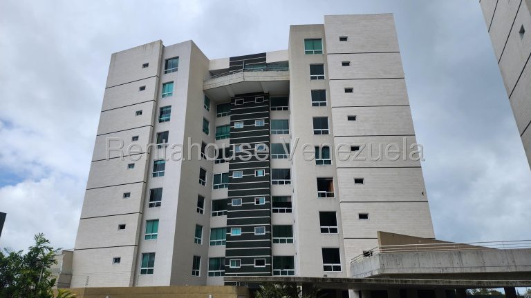Apartamento remodelado de 2 hab. en La Lagunita Country Club