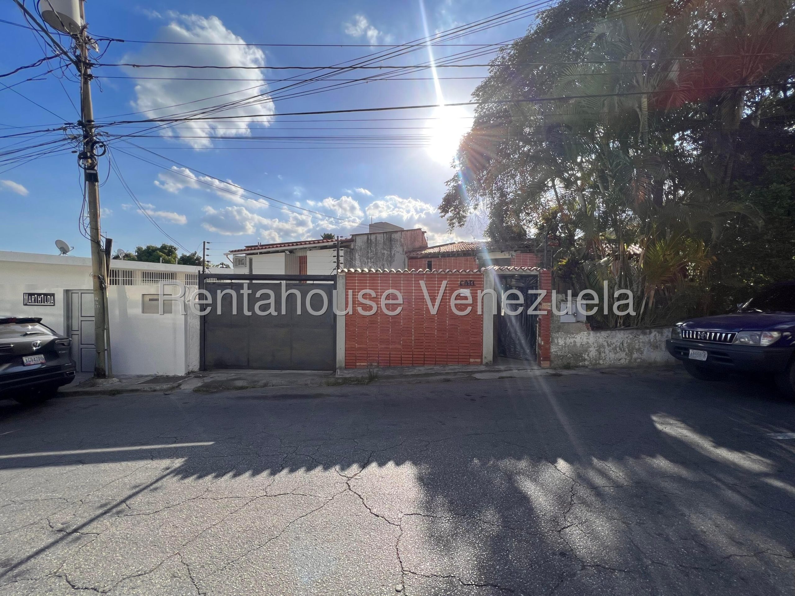 Venta Casa por remodelar de 182 m² en Los Palos Grandes