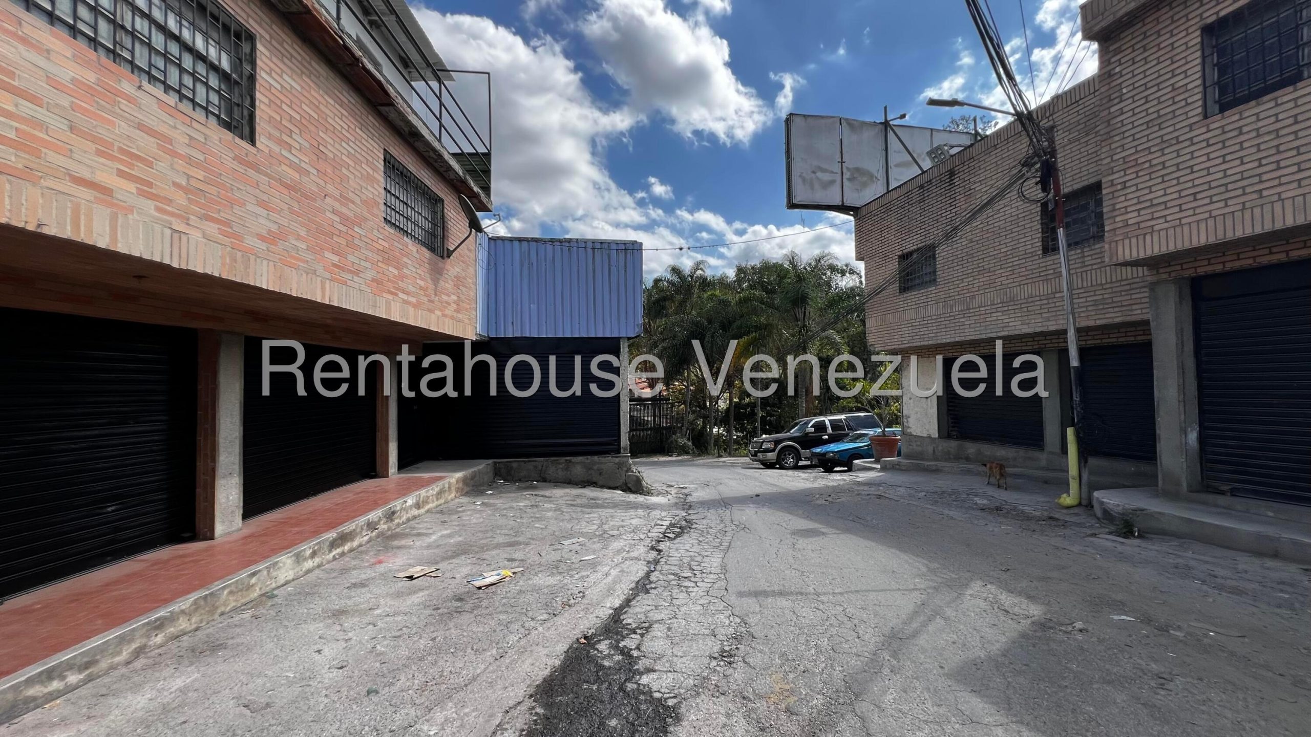 Comercial en primer piso, El Placer, área industrial