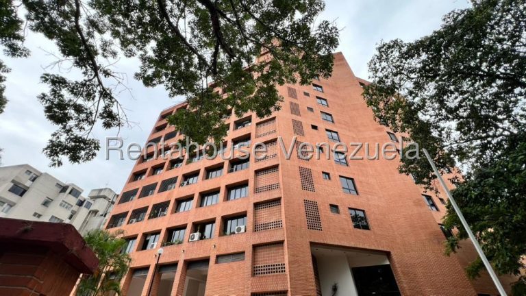 Apartamento amoblado con walk-in closet en Santa Fe Norte