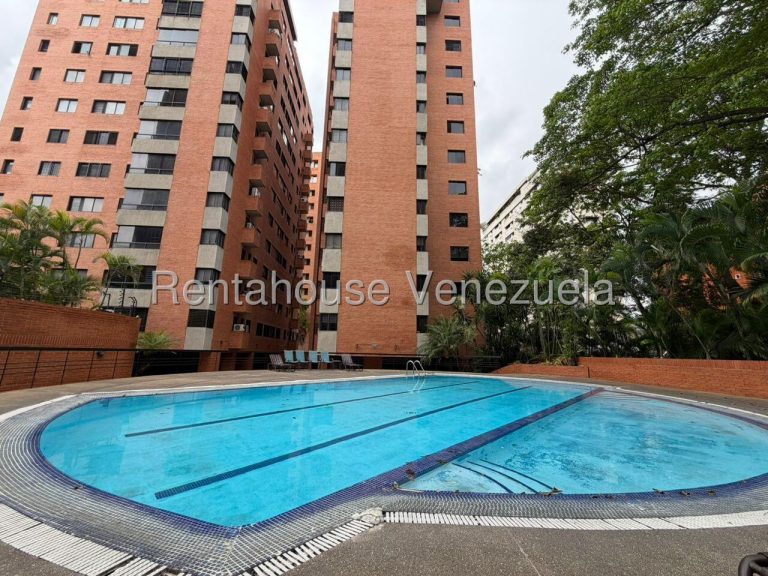 Apartamento amplio con vista al Ávila en El Rosal