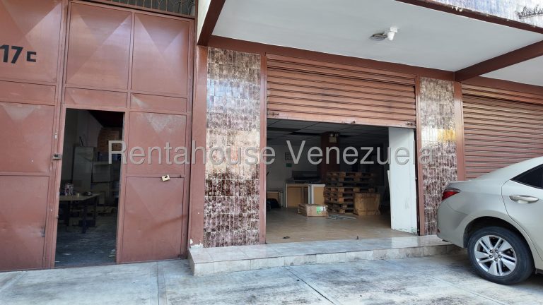 Comercial multifuncional 450 m² con galpón en Boleita Sur