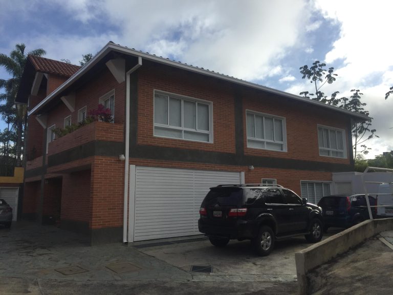 Townhouse elegante 4 hab, conjunto exclusivo en Oripoto