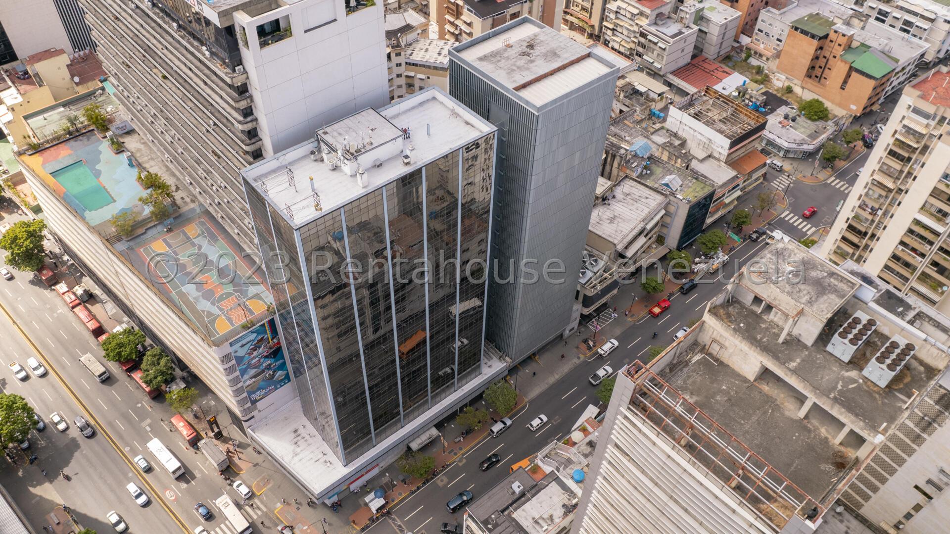 Comercial Torre Metálica, corredor empresarial Chacao