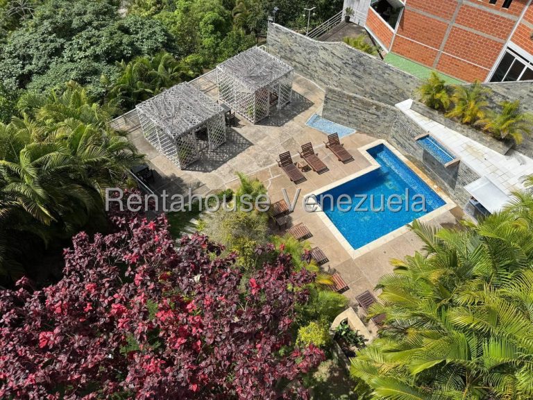 Comercial edificio cinco estrellas en Caicaguana