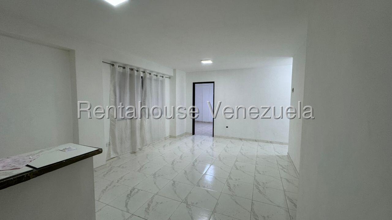 Apartamento en Venta remodelado 2 hab en Altagraci