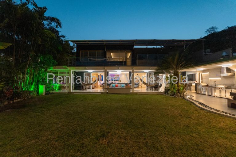 Exclusiva Casa En Venta Prados Del Este, Área De Parrillera, Anexo Independiente, Planta Eléctrica Y Gimnasio