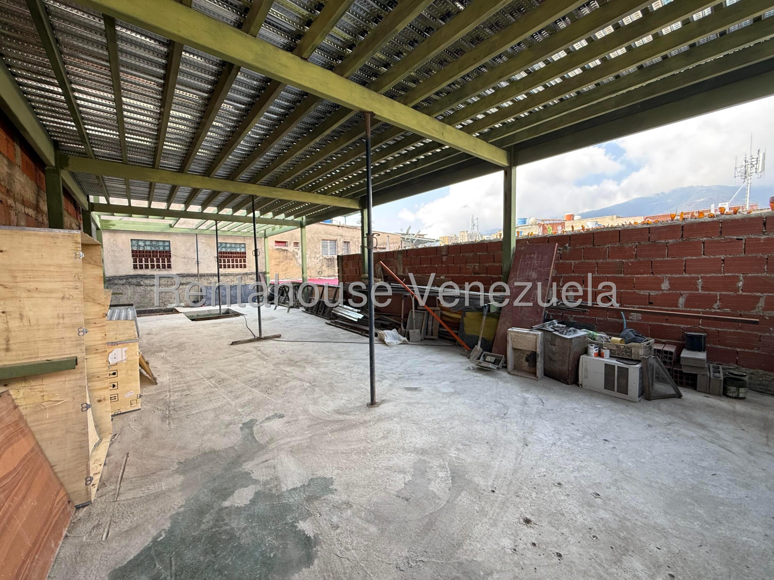Foto 6 de Local comercial en venta en Catia