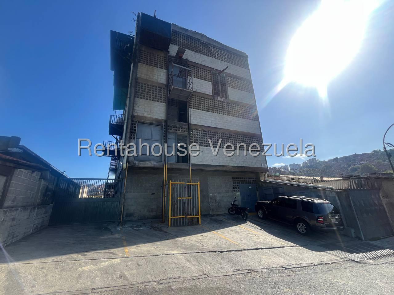 Galpón de 393 m² en El Llanito, Caracas