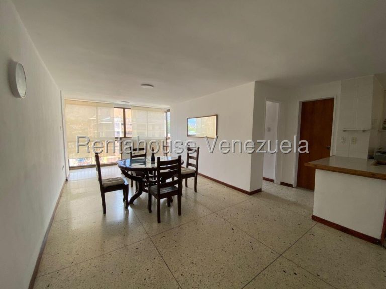 Apartamento ventilado con vista al Ávila en El Marqués
