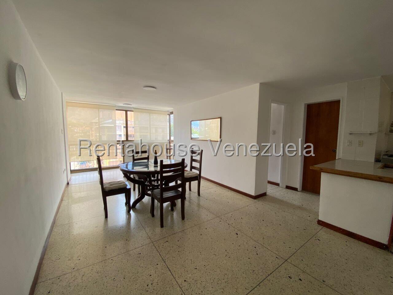 Apartamento ventilado con vista al Ávila en El Marqués