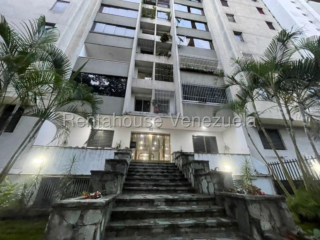 Apartamento 3 hab. amplio con terraza en Lomas del Ávila