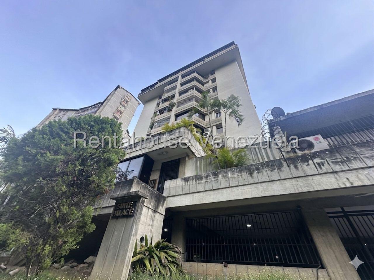 Apartamento penthouse 5 hab con terraza en Santa Inés