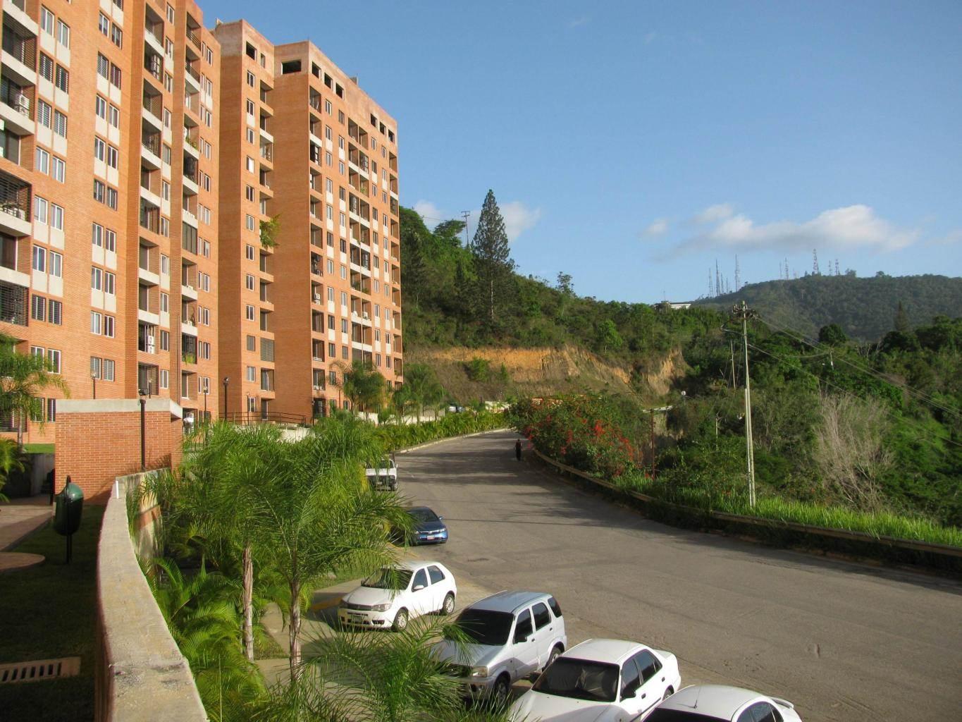 Apartamento piso alto con vista panorámica en Colinas de La Tahona