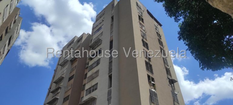 Apartamento penthouse luminoso con terraza en El Paraíso