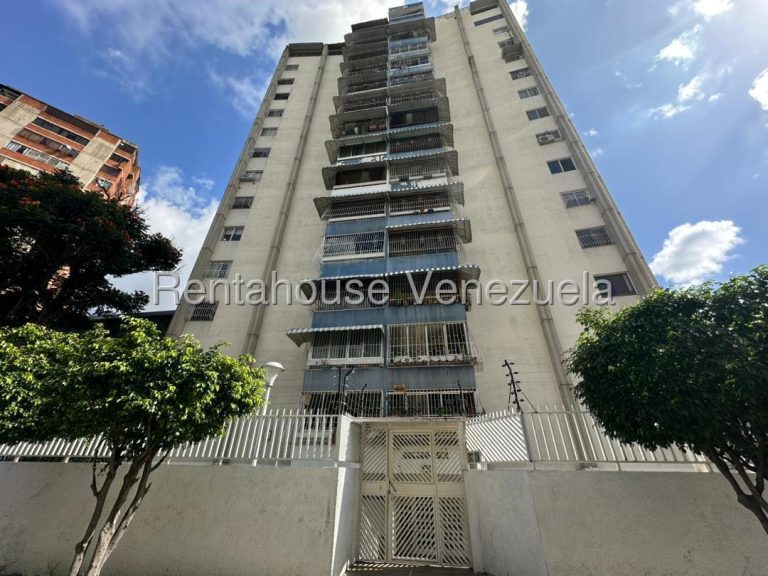 Apartamento amplios espacios, terraza independiente, El Paraíso