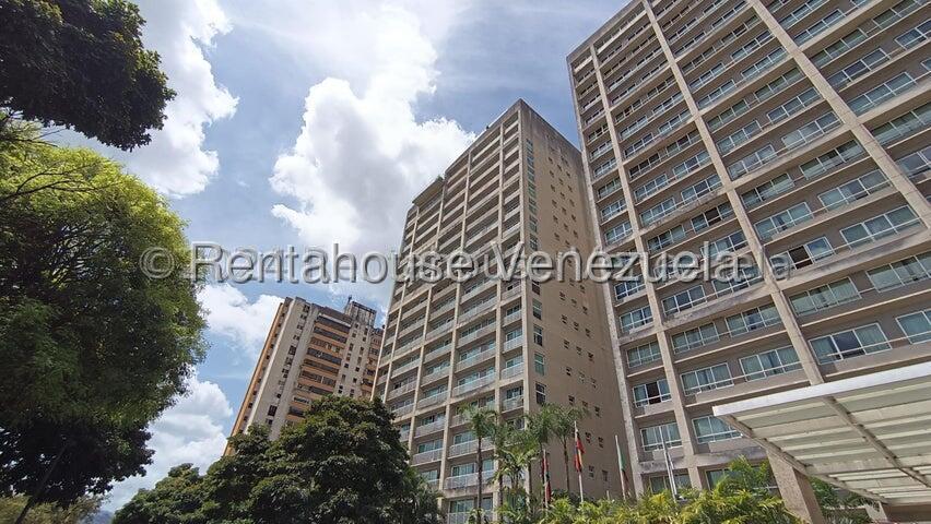 Alquiler Apartamento ejecutivo remodelado en Santa Eduvigis