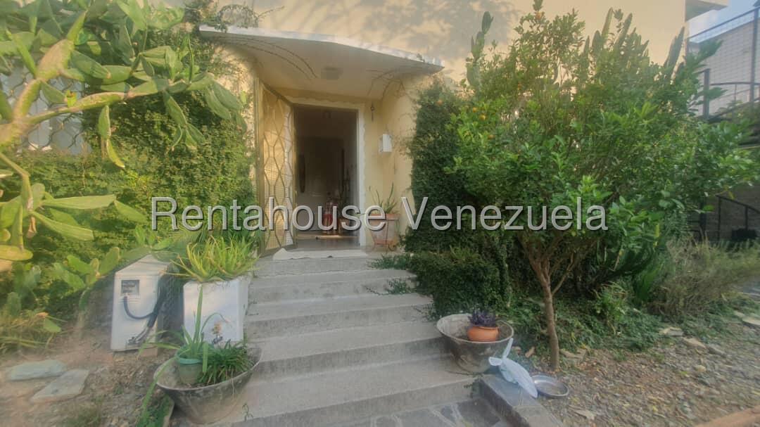 Venta Casa 2 niveles con anexo independiente en El Paraiso